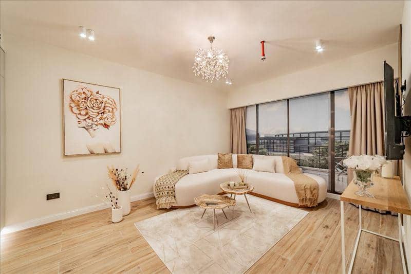 Новый комплекс Lucky Royale Residence с бассейнами, зонами коворкинга и садом, JVC, Дубай, ОАЭ — фото 4