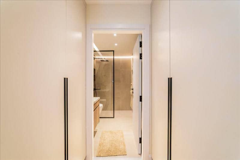 Новый комплекс Lucky Royale Residence с бассейнами, зонами коворкинга и садом, JVC, Дубай, ОАЭ — фото 9