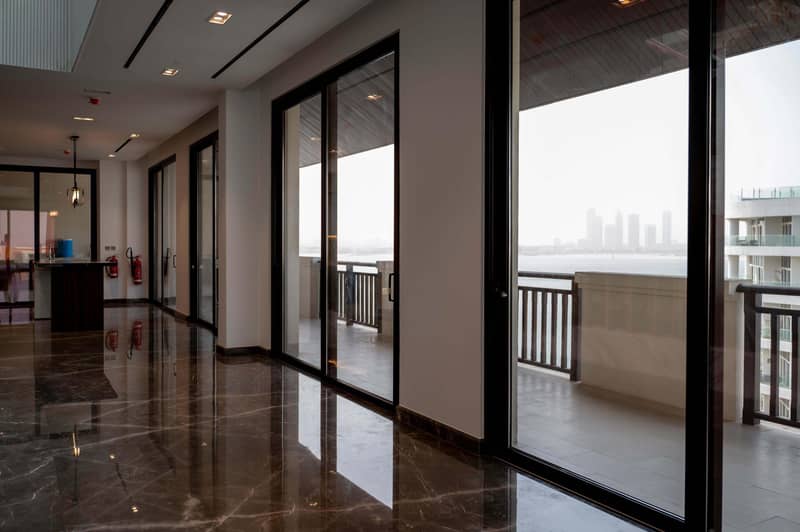 Luxury penthouses in a prestigious beachfront complex, Palm Jumeirah, Dubai, UAE — photo 22