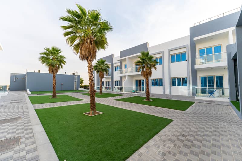 1 new flats in residential complex Dezire South in Dubai Industrial City — photo 4