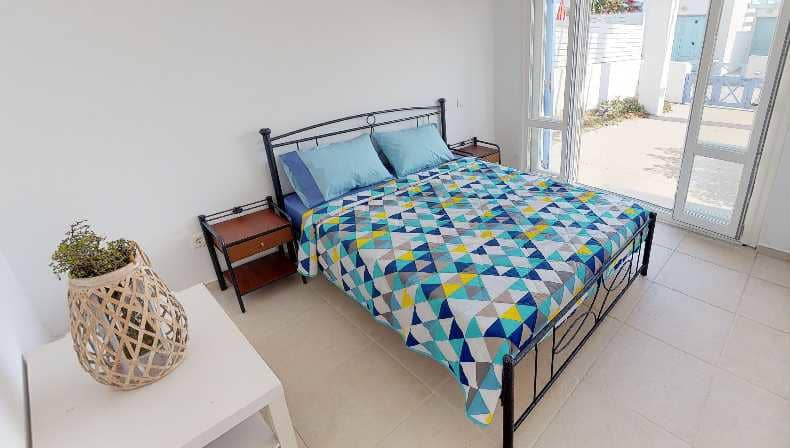 Beautiful residence at 200 meters from the beach, Santorini, Greece — photo 8