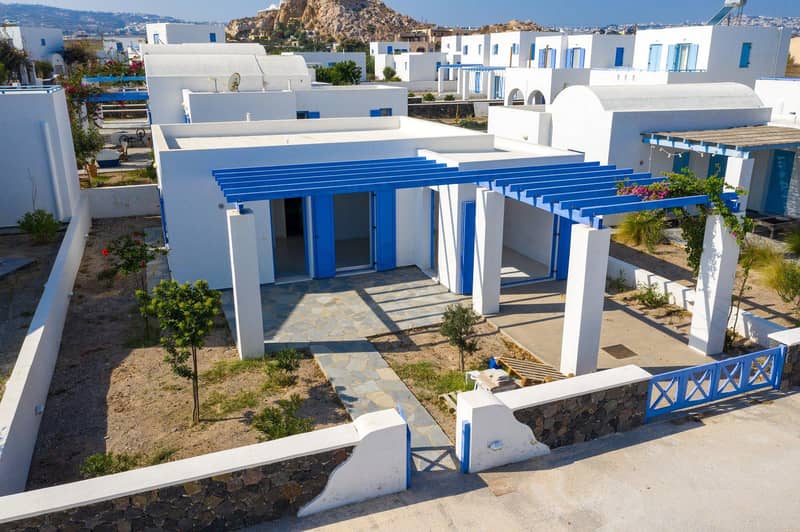 Beautiful residence at 200 meters from the beach, Santorini, Greece — photo 3