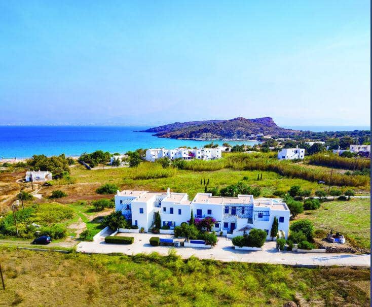 Residential complex with a swimming pool and gardens at 50 meters from the sea, Paros, Greece — photo 6