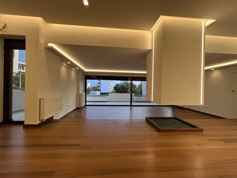 Low-rise residential complex with garden and parking, in the prestigious area of Glyfada, Attica, Greece — photo 8