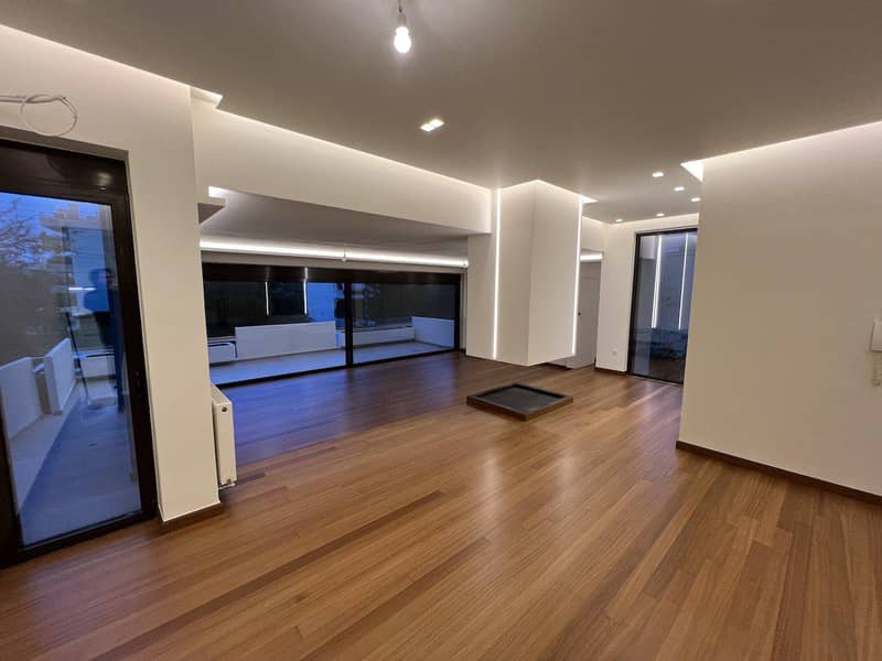 Low-rise residential complex with garden and parking, in the prestigious area of Glyfada, Attica, Greece — photo 11
