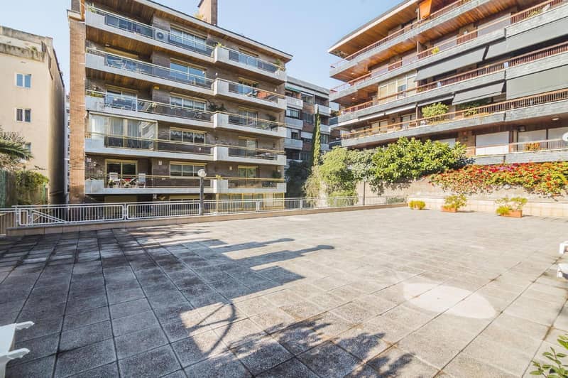 Apartment in the elite San Gervasi district, Barcelona — photo 17