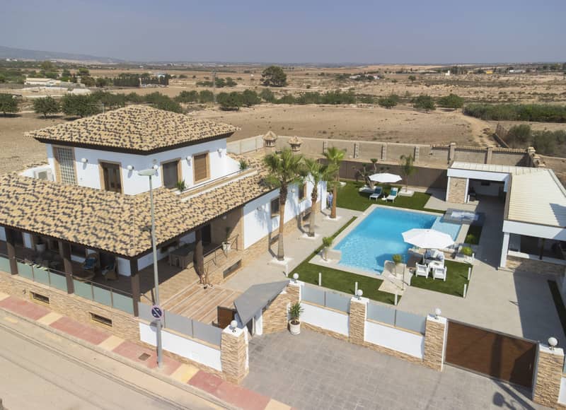 Villa, Avileses — photo 2