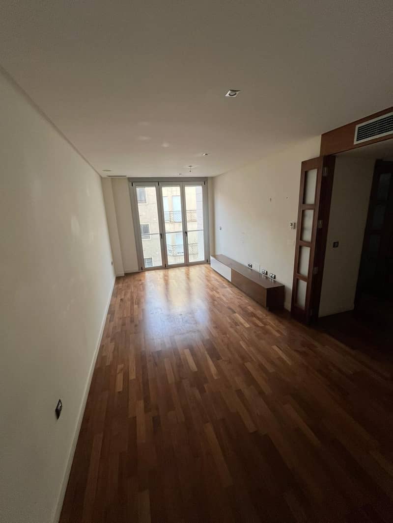 Apartment, Elche — photo 21