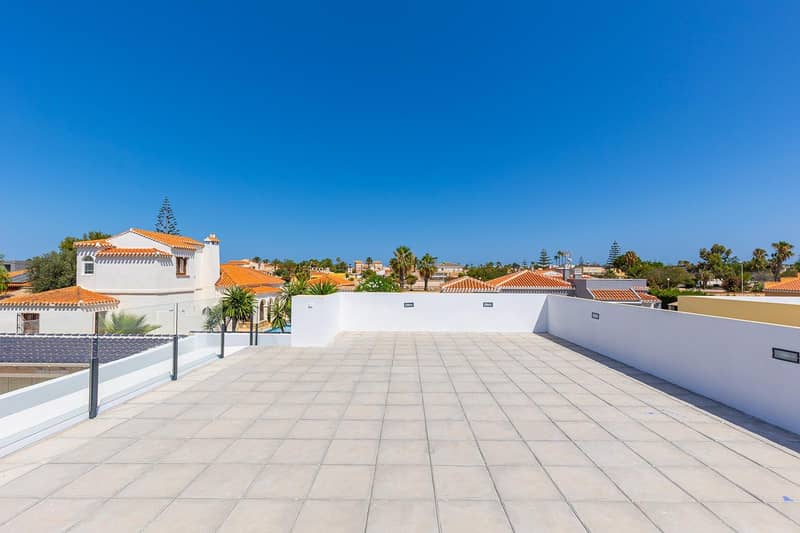 Villa, Torrevieja — photo 12