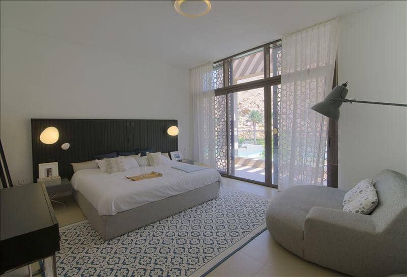 Waterfront complex of villas in a large residence with a beach and a 5-star hotel, Muscat, Oman — photo 5