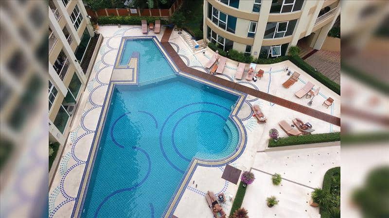 Luxury residence with swimming pools and a restaurant in the heart of Pattaya, Thailand — photo 8