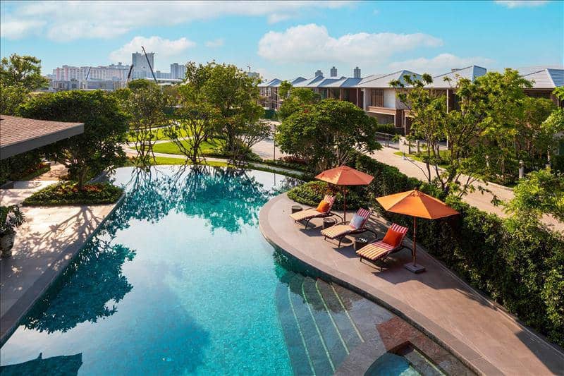 Complex of villas with a swimming pool and a fitness center, Bangkok, Thailand — photo 23