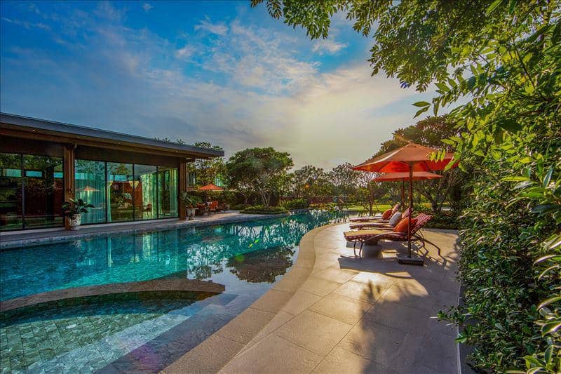 Complex of villas with a swimming pool and a fitness center, Bangkok, Thailand — photo 20