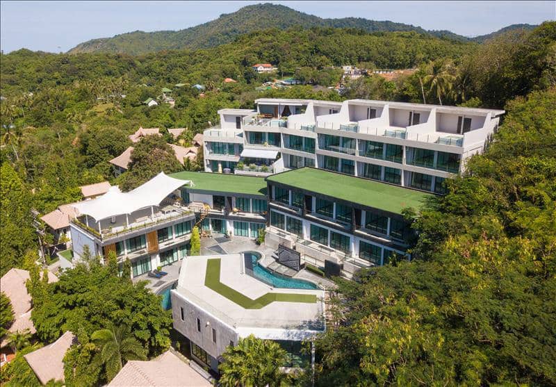 Guarded residence with swimming pools at 800 meters from the beach, Phuket, Thailand — photo 3