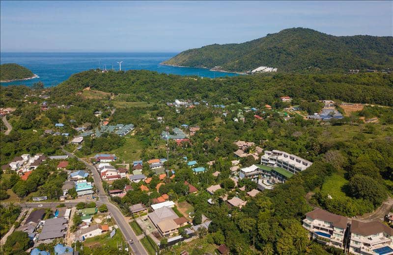 Guarded residence with swimming pools at 800 meters from the beach, Phuket, Thailand — photo 6