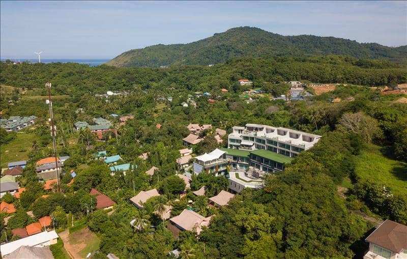 Guarded residence with swimming pools at 800 meters from the beach, Phuket, Thailand — photo 4