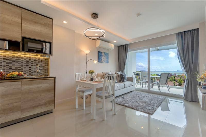 New residence with swimming pools and gardens at 250 meters from the coast, 10 minutes walk from the international school, Phuket, Thailand — photo 3