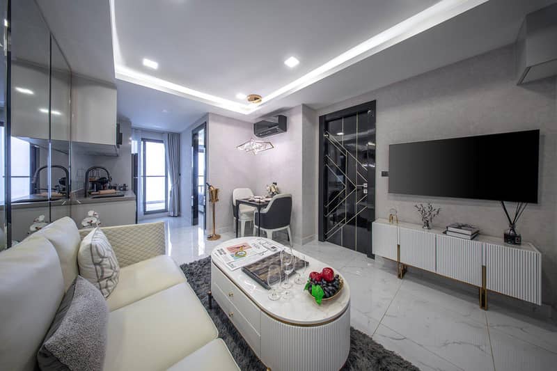 New high-rise residence with pools, waterfalls and jacuzzi, Pattaya, Thailand — photo 21