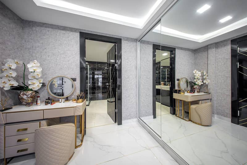 New high-rise residence with pools, waterfalls and jacuzzi, Pattaya, Thailand — photo 37