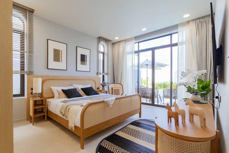 Complex of villas with swimming pools in a luxury residential area, Phuket, Thailand — photo 13