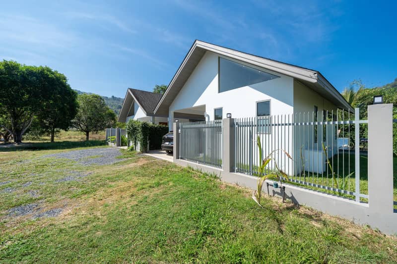 New residential complex of villas with swimming pools and parkings in Thalang, Phuket, Thailand — photo 9
