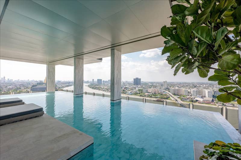 High-rise residential complex with swimming pools and panoramic river views, Bangkok, Thailand — photo 6