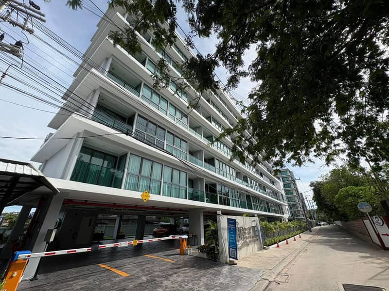One-bedroom apartment with a view of the sea in a new premium residence with a pool and a garden, 100 m from the beach, Pattaya, Thailand — photo 15