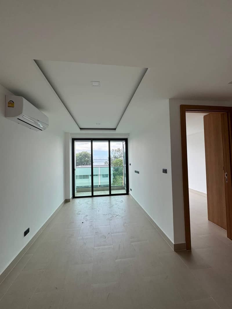 One-bedroom apartment with a view of the sea in a new premium residence with a pool and a garden, 100 m from the beach, Pattaya, Thailand — photo 2
