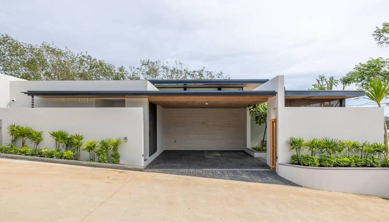 Complex of villas with swimming pools in a picturesque area, close to beaches, Phuket, Thailand — photo 7