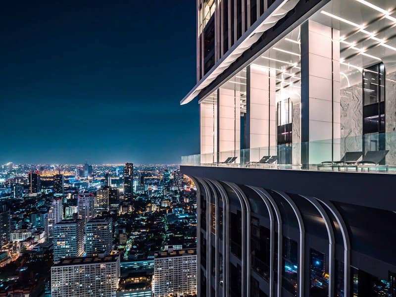Жилой комплекс с бассейнами, спа и ресторанами рядом со станцией BTS Thonglor, в престижном районе Бангкока, Таиланд — фото 16