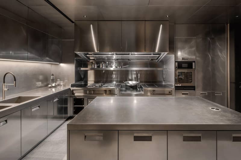 Exclusive apartments in Porsche Design Tower, Thonglor, Bangkok, Thailand — photo 31