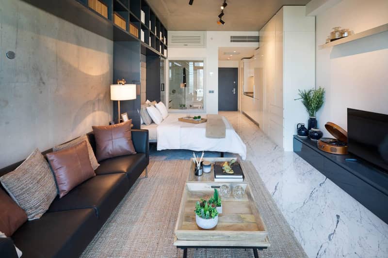 High-rise residence with a park, a swimming pool and a tennis court close to metro stations, in the popular area of Sisli, Istanbul, Turkey — photo 13