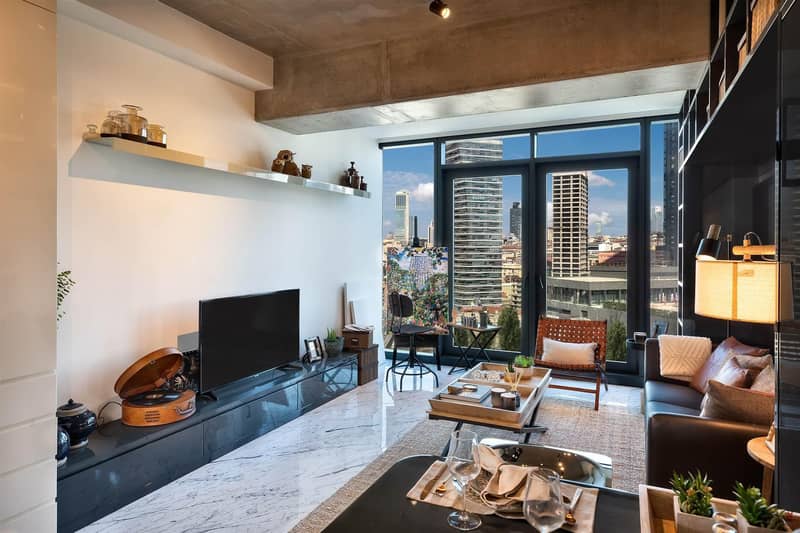 High-rise residence with a park, a swimming pool and a tennis court close to metro stations, in the popular area of Sisli, Istanbul, Turkey — photo 11