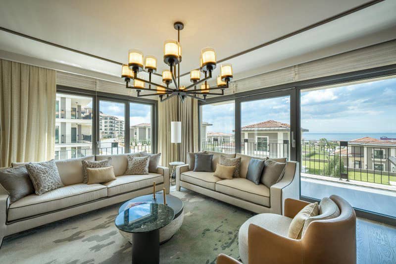 Apartments and villas with spacious balconies, in a new residential complex near swimming pools and restaurants, Istanbul, Turkey — photo 5