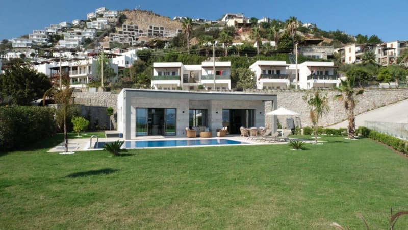 Beachfront two-storey illas with swimming pools, Yalikavak, Turkey — photo 13