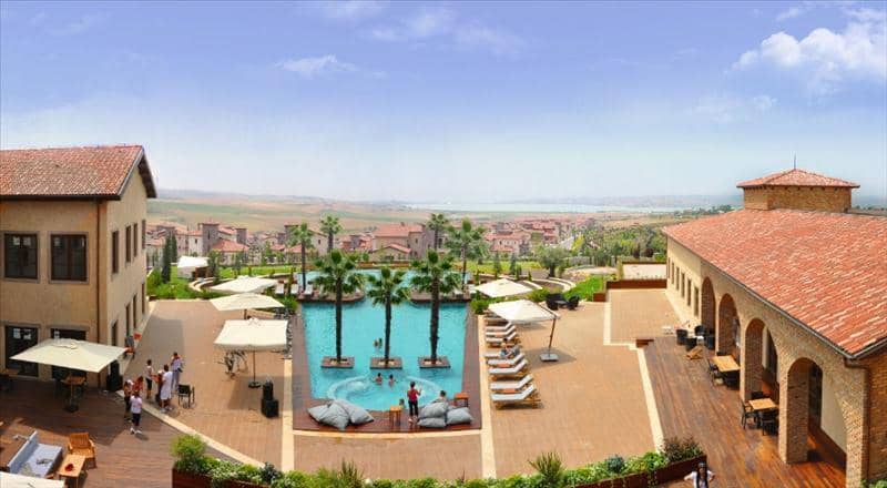 Complex of villas with swimming pools and a panoramic view, Istanbul, Turkey — photo 7