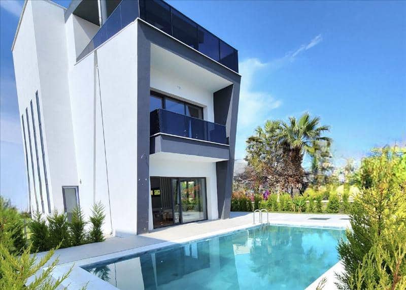 Complex of villas with swimming pools close to the sea, Belek, Antalya, Turkey — photo 14
