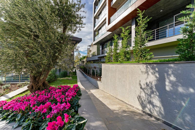 Residence with swimming pools, lounge areas and kids' playgrounds, Istanbul, Turkey — photo 26