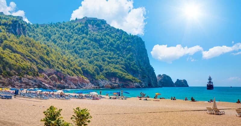 New residence with swimming pools, a jacuzzi and a kids' playground, 175 meters from the beach, Alanya, Turkey — photo 17