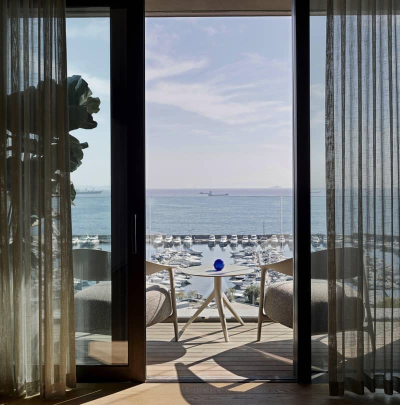 First-class residential complex right by the sea in the Atakoy district of Istanbul, Türkiye — photo 11