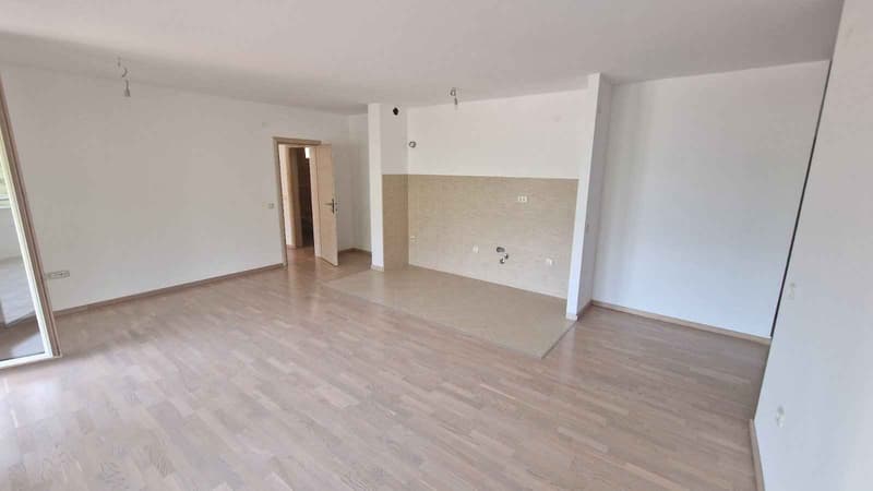 1-Bedroom and 2-Bedroom Apartments in Bečići — photo 1