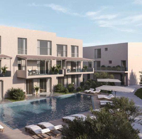 Modern residence with a swimming pool and gardens near the beach, Chania, Greece — photo 1