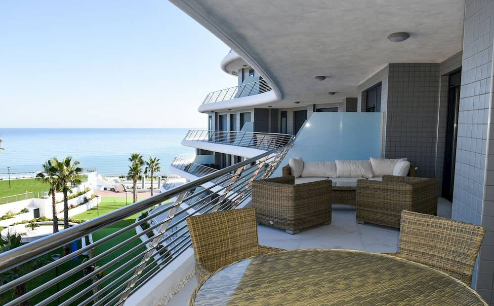Terrace and sea view