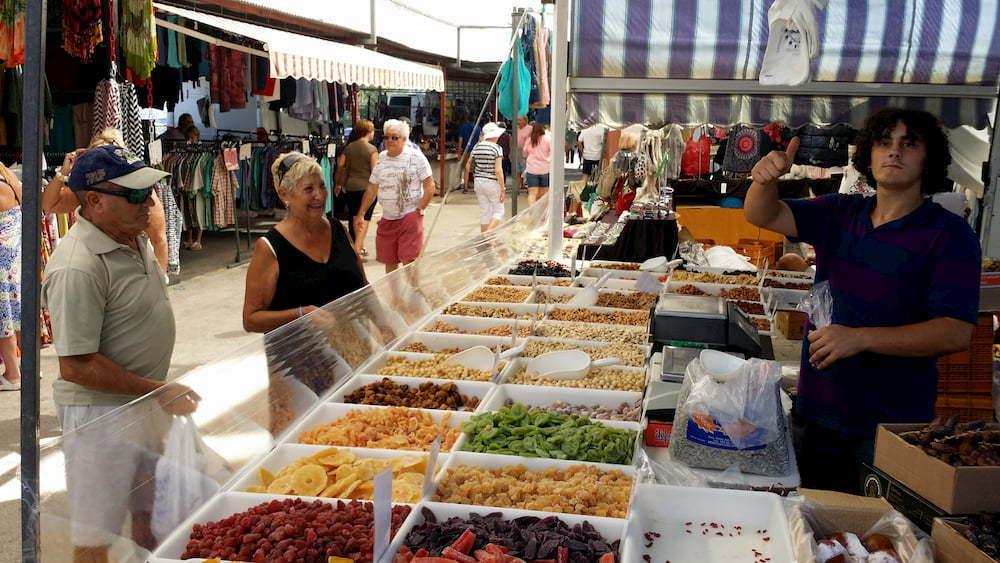 Zoсo Sunday Market