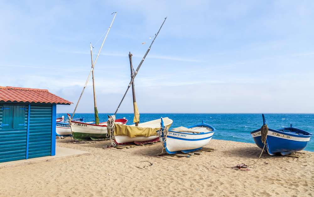 Boats on seashore
