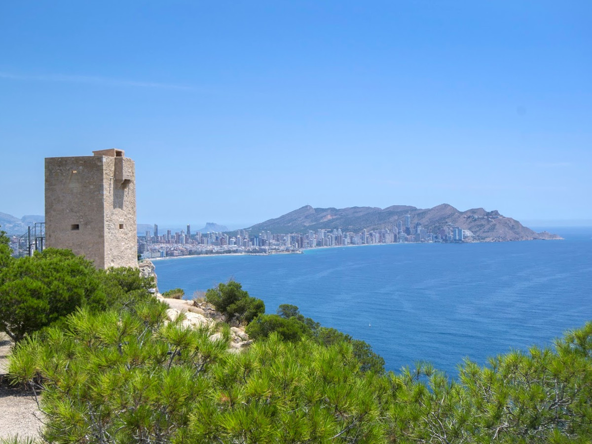 The Tower of Agilo (Torre del Aguiló)