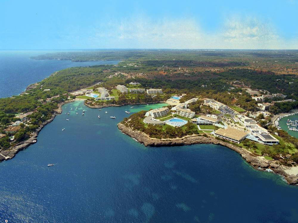 Bird&rsquo;s eye view of Blau Portopetro Beach Resort & Spa in Porto Petro, Mallorca